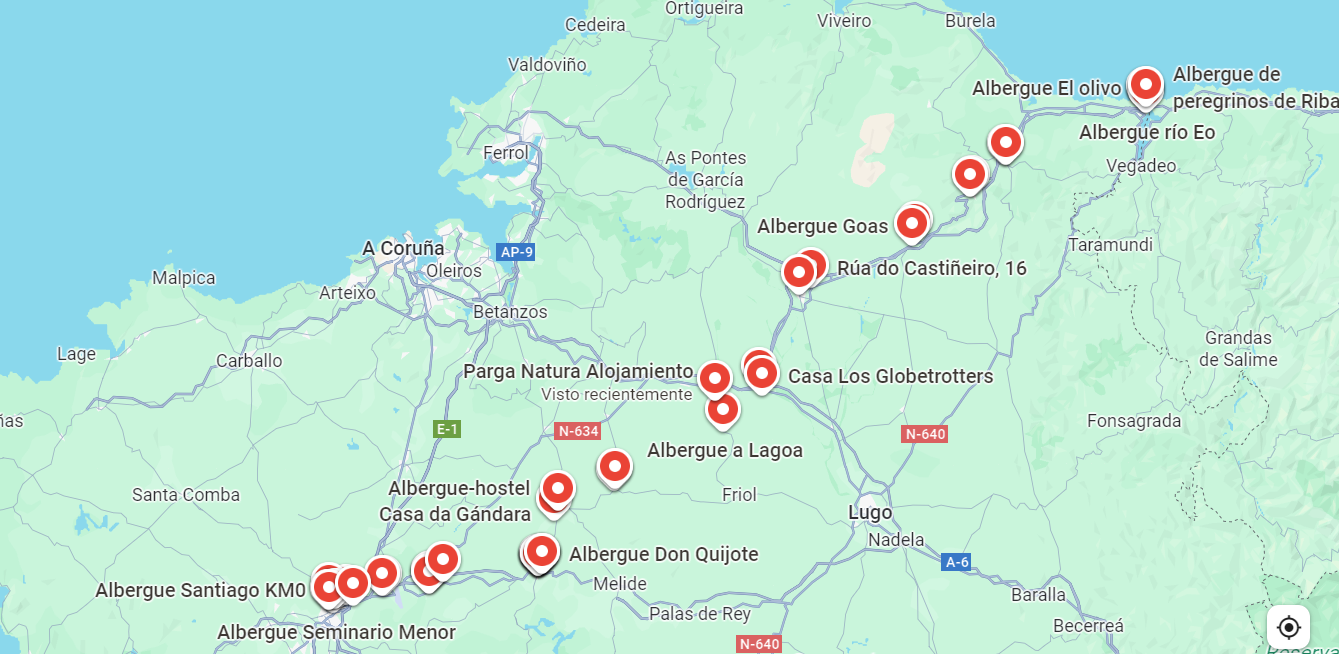 Mapa con los albergues geolocalizados entre Ribadeo y Santiago de Compostela